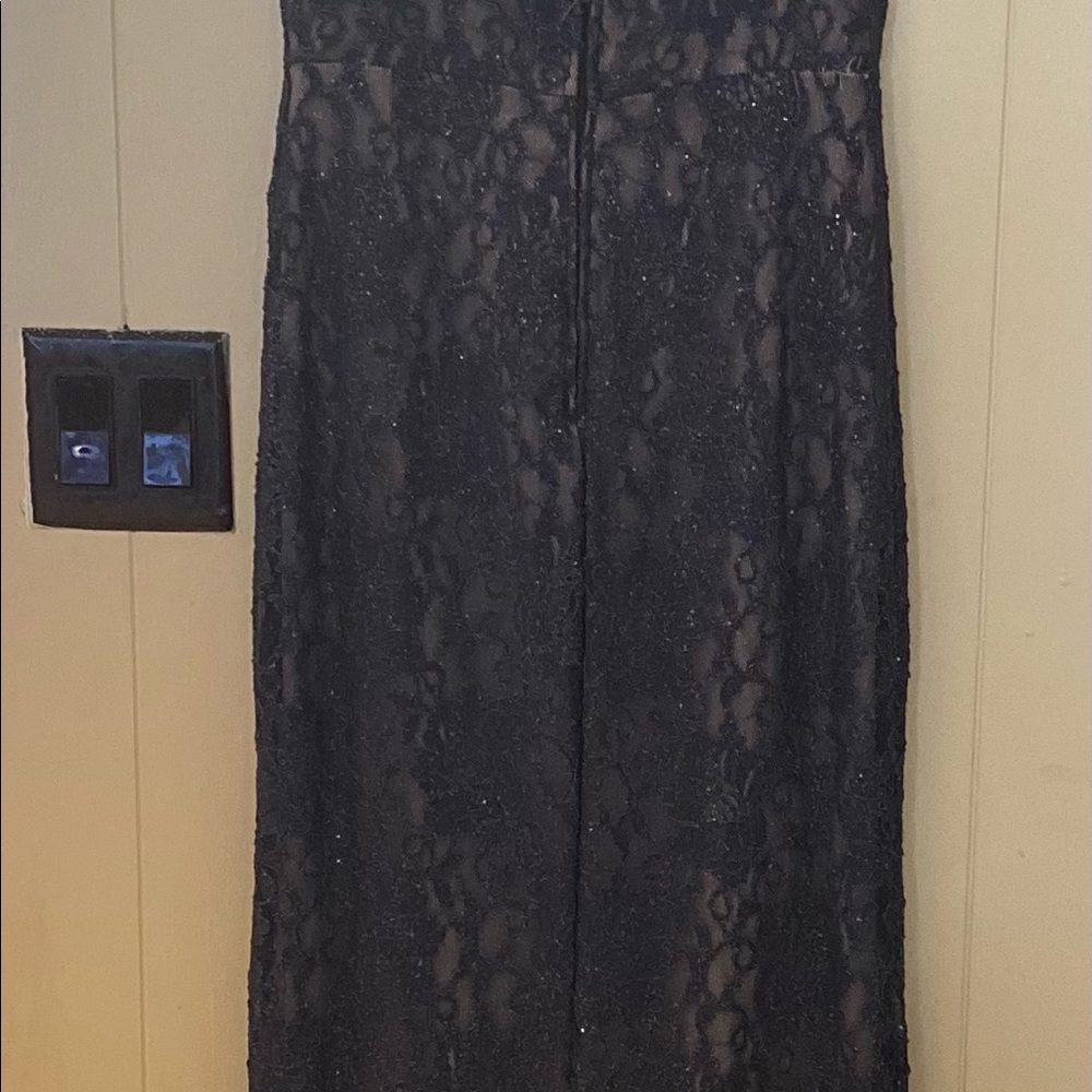 Dress - Picture 3 of 4